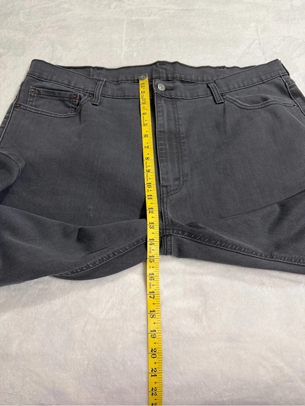 Levis straight leg